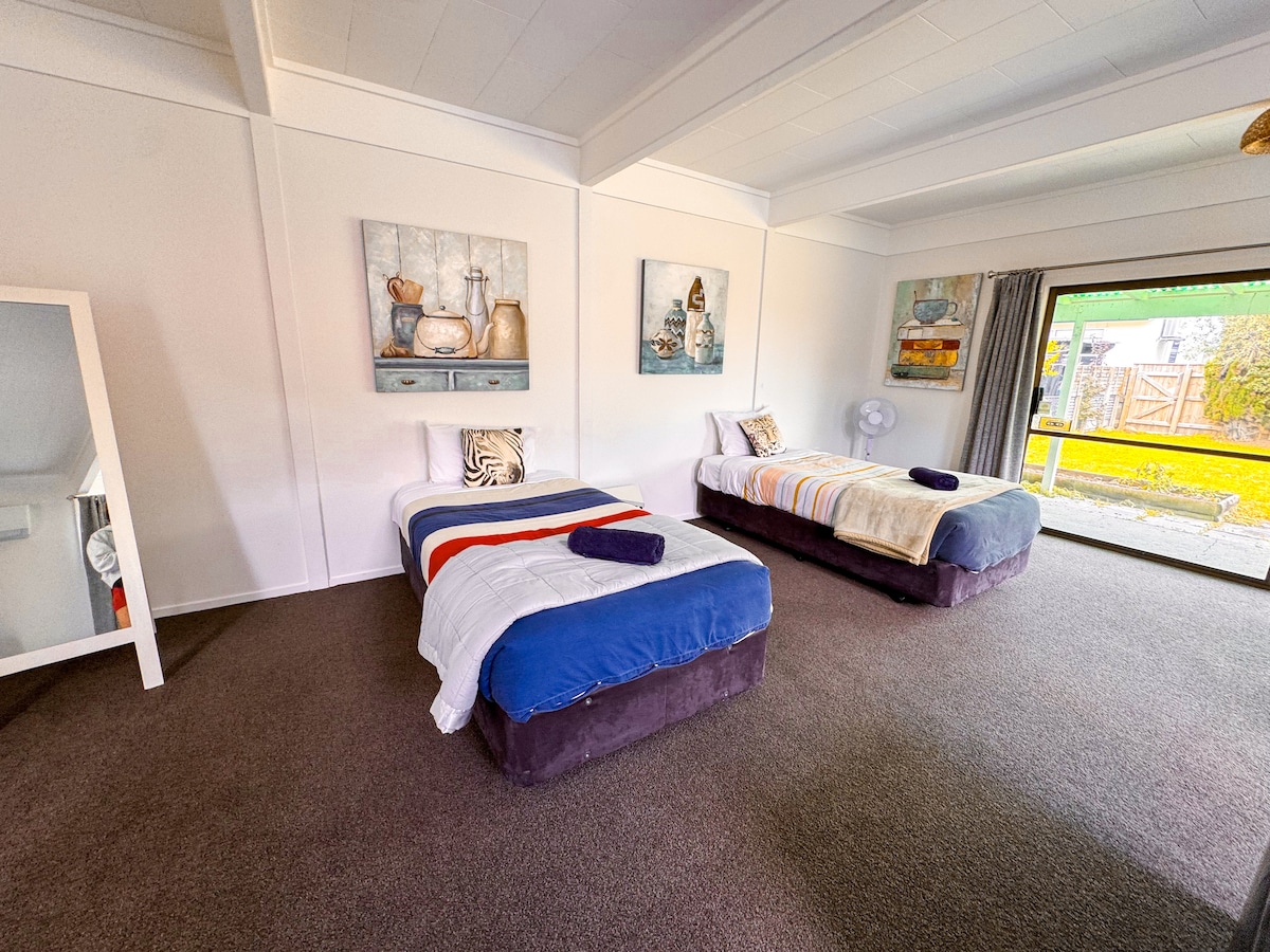 Rumpus Room - 2 x Single shown