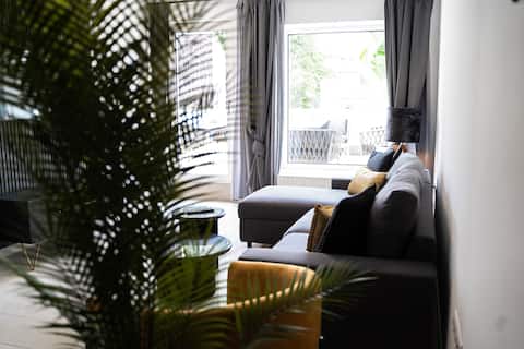 Top Airbnb: Large, modern apartment in the center of Duisburg in Dellviertel