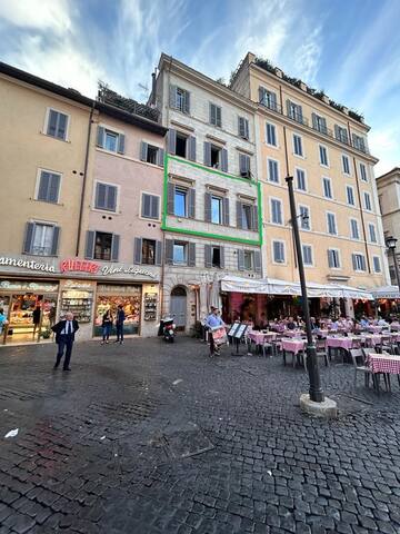 Campo De Fiori Home gallery image 5