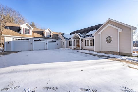 Ultimate 9BD NH Retreat: Theater, Firepit, Game Rm