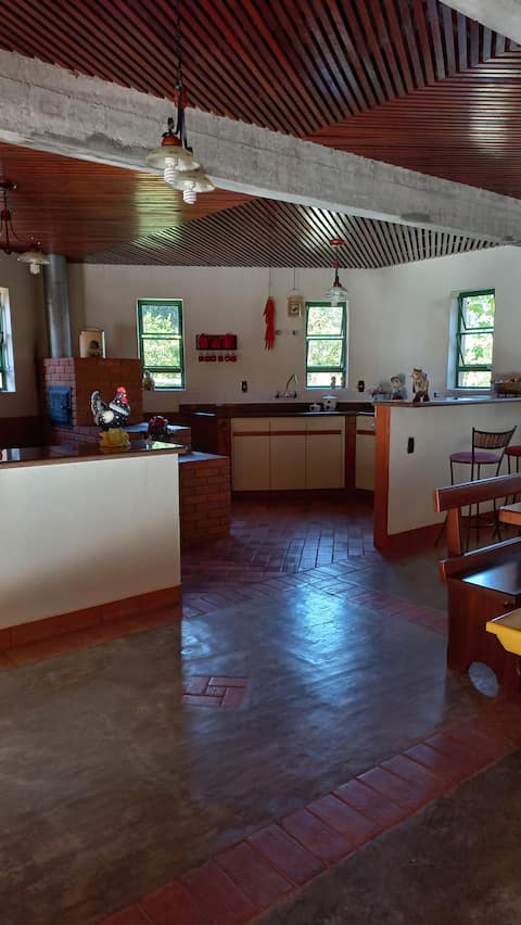 Top performing Airbnb: Cozy country house in the middle of nature in Pardinho