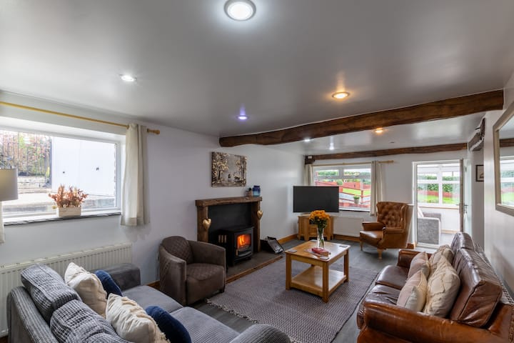 Cosy Farm House Between The Lakes And Dales - 커크비 론즈데일