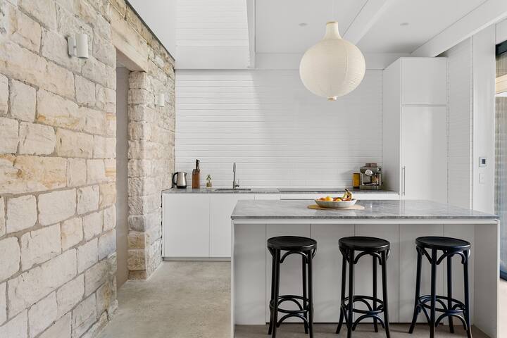 Fairlight cottage gallery image 3