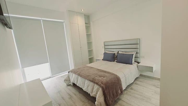 KREVAT DOPIO "QUEEN" + NJË VEND SHTESË