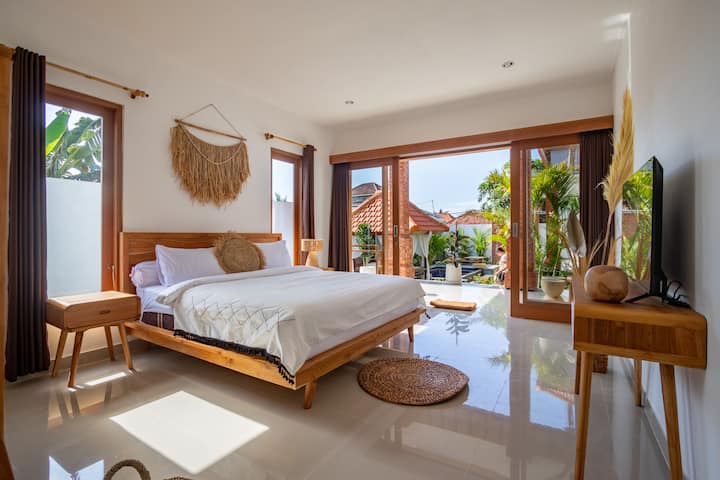 Ჩვენი საძინებლის დიზაინი ბალიანური სტილის ვილებითა და ვიბებით 