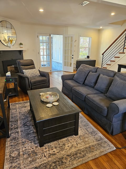 Trolley Square - Next to Park - 3 Bedroom home