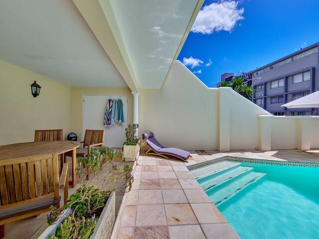 Incredible Home in Bantry Bay gallery image 4