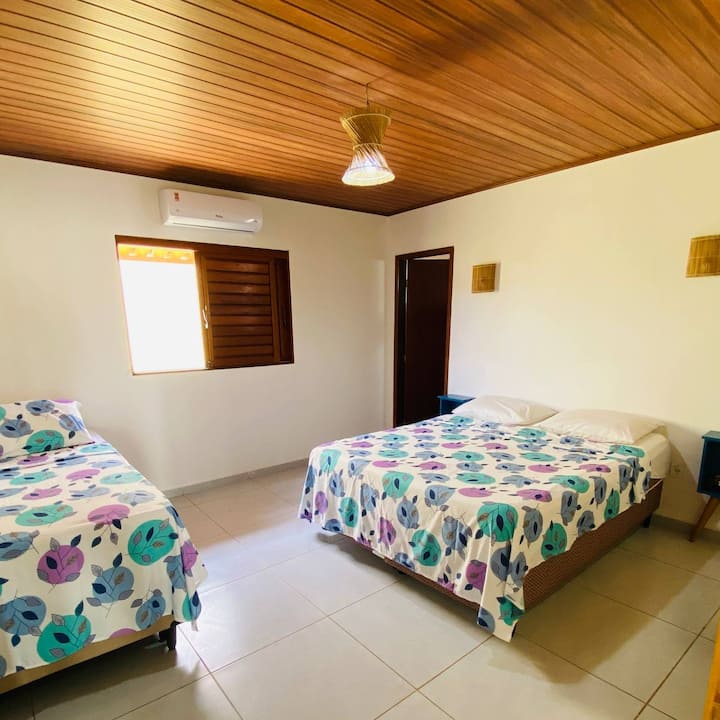 סוויטה 1 | מיטת קווין סייז אחת + 1 ביקאמה = 4 אורחים | מיזוג אוויר