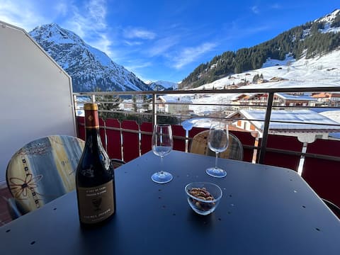 Complete apartment 413 Aparthotel Kleinwalsertal