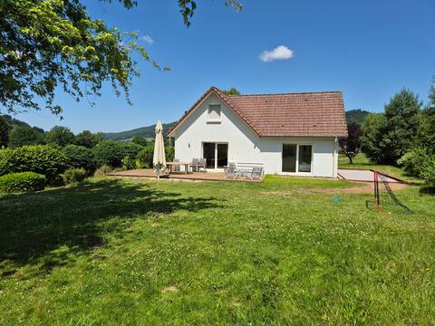 La Ribambelle - Petanque court and barbecue area