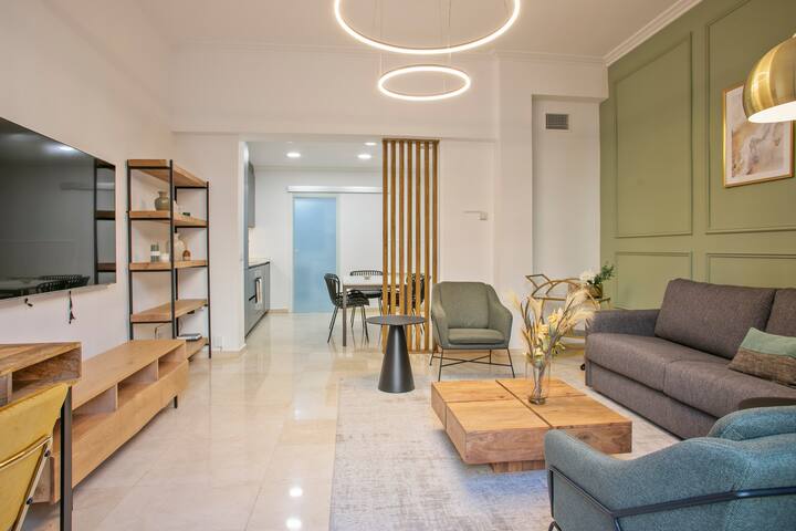 Anton’s Downtown Apartment gallery image 3