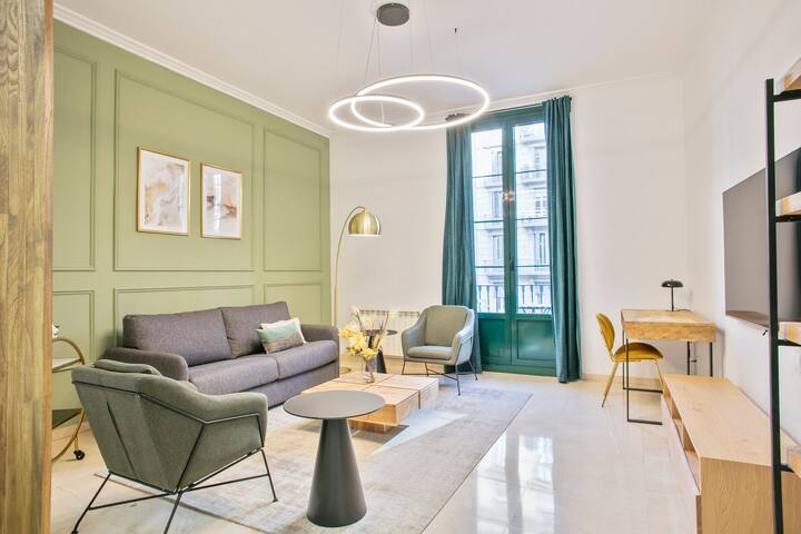 Anton’s Downtown Apartment gallery image 2