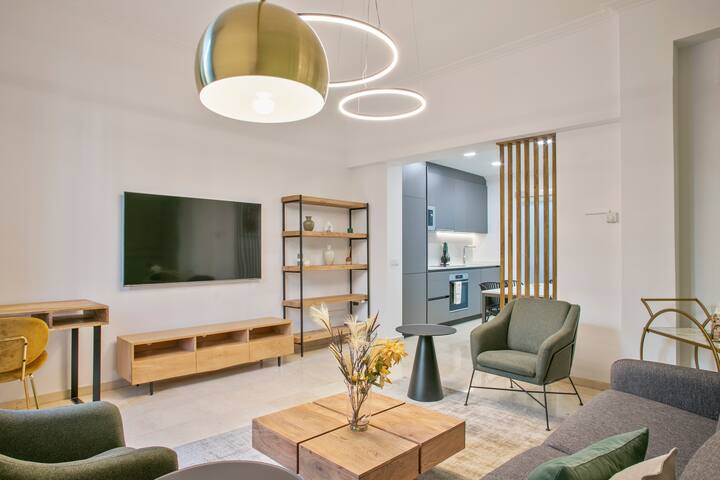 Anton’s Downtown Apartment gallery image 4