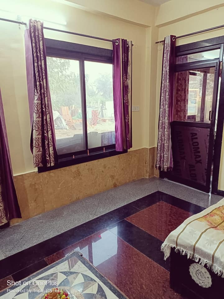 საძინებელი 1