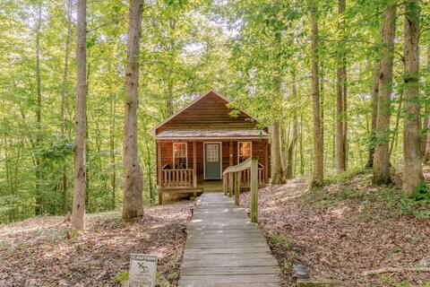Hawk's Nest; Cozy Cabin w/Hot Tub