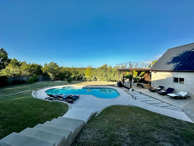 Austin Hill Country- Saltwater Pool, Rooftop Deck