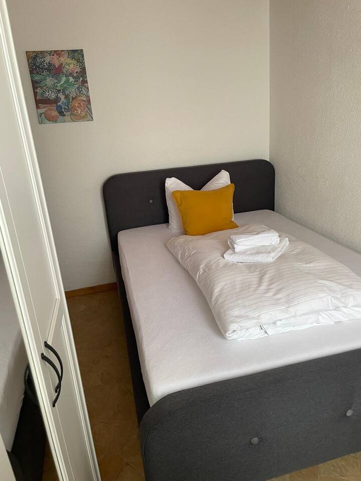 Ორადგილიანი საწოლი 140 × 200 სმ-ში 1-2 ადამიანისთვის