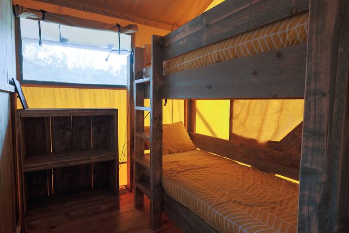 საძინებელი 3