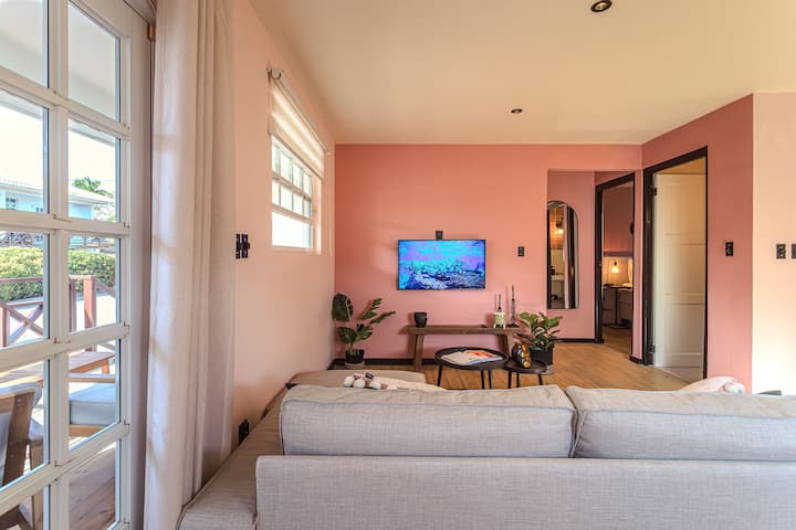 The Pink Panther, Near Mambo Beach Boulevard - Curazao