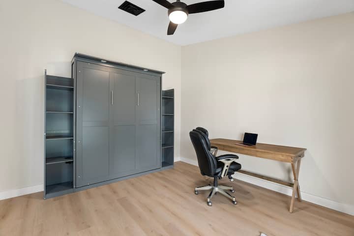 Lit Queen Size Murphy et bureau 