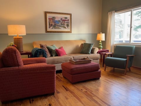 Vintage charm, close to beaches and walkable