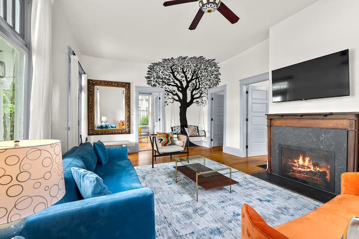 Stunning Nashville Home close to Downtown / Bdwy