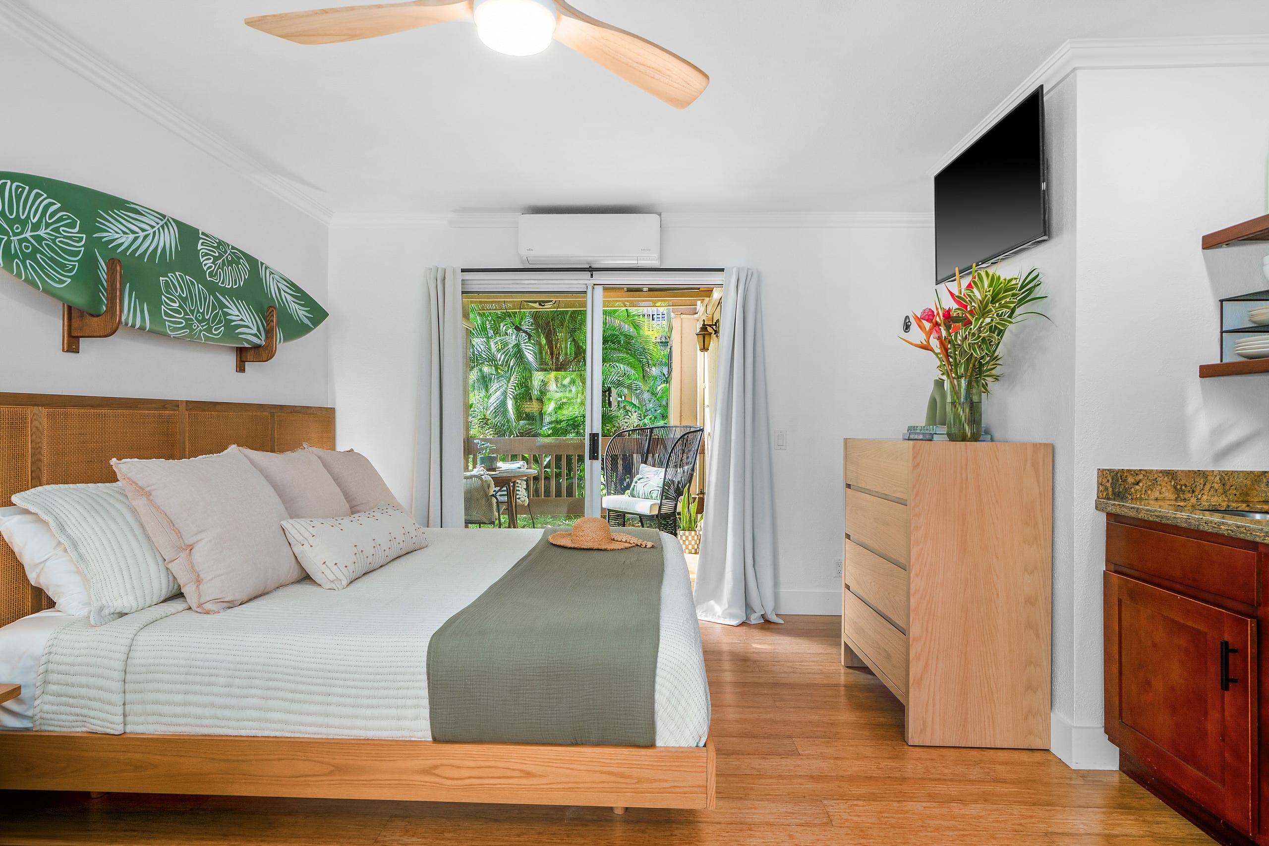 Zen Aloha | NEW Design • Luxe, AC, Pool, Beaches - Photo 11