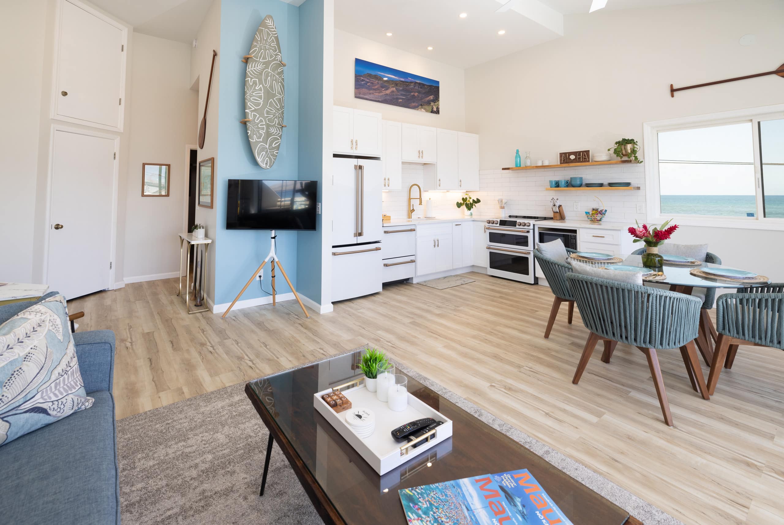 Luxury, Modern Oceanview! Beach, Pool, Hot Tub, AC - Image 3
