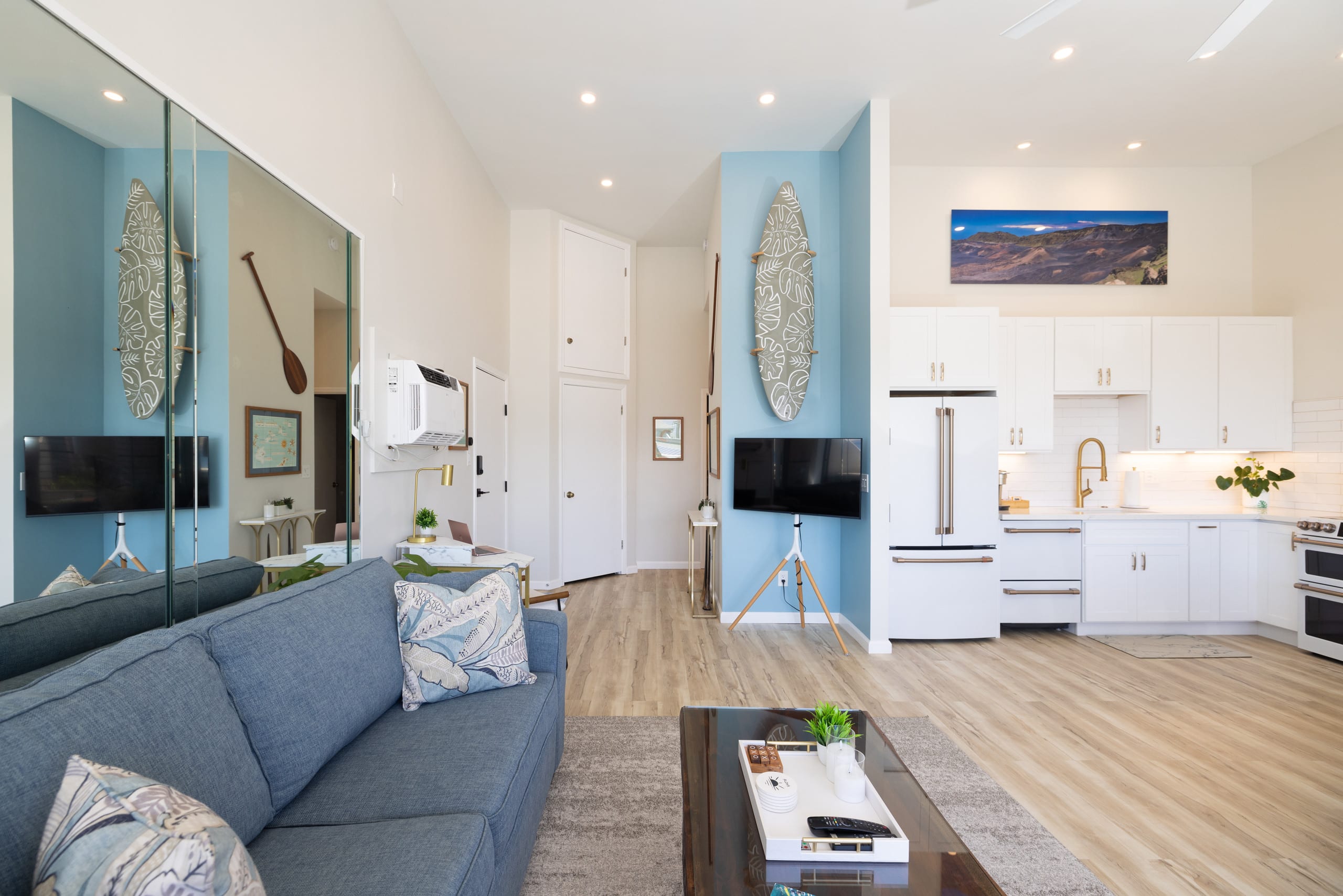 Luxury, Modern Oceanview! Beach, Pool, Hot Tub, AC - Image 1