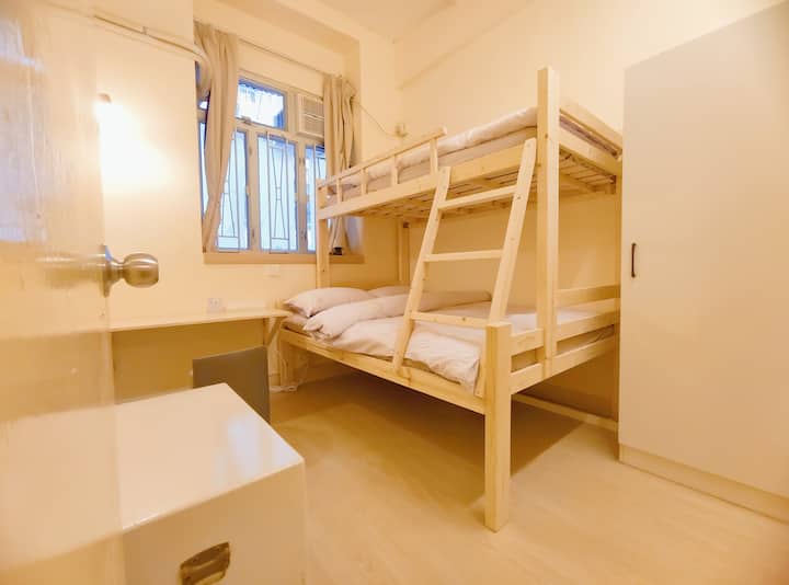 غرفة النوم رقم  : مزدوج+سرير فردي