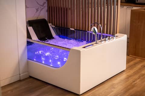 Top performing Airbnb: Jacuzzi Urban Heaven in Sinaia