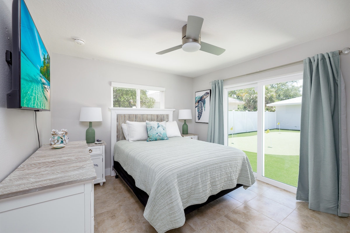 Гостинска куќа со брачен кревет (широк 150-179 см) со лизгалки до базен