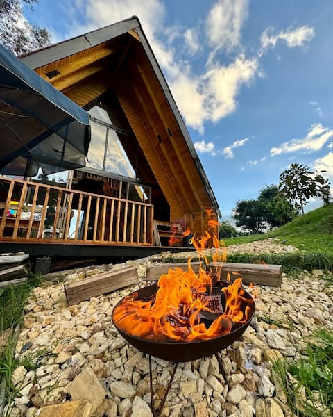 Private Cabin Panoramic View TV, WIFI Parking