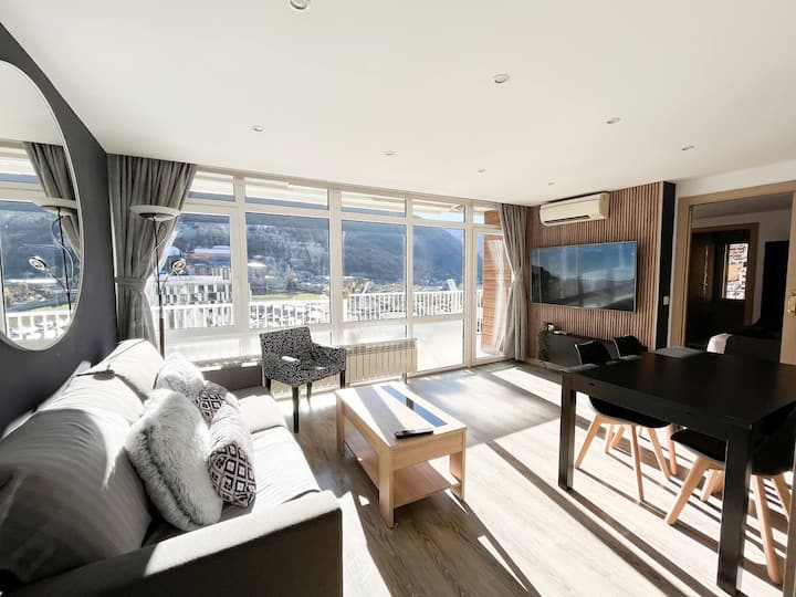 𓄃 Casco Antiguo 𓄃 Balcón Vistas | 10pax+3parking - Andorra la Vieja