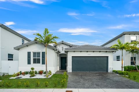 The Sleek Miami Retreat