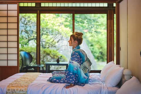 Traditional Japanese old private house for rent / to the world of classics / Japanese garden with my