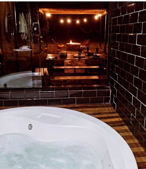 Acqua Bungalow