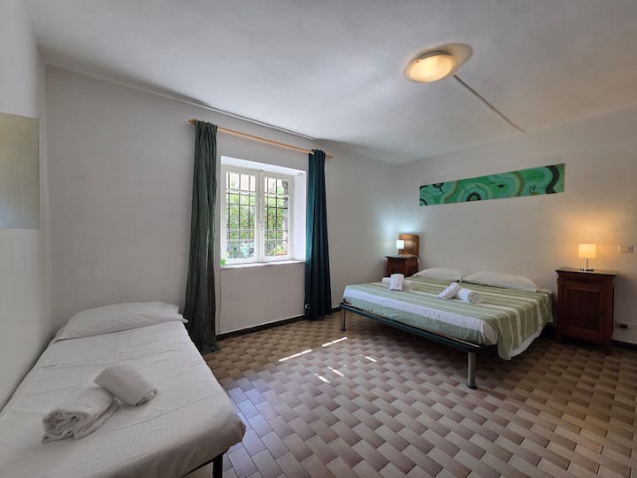 غرفة النوم 2