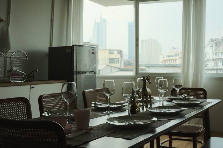 Roof Top 4BR Top Private Floor, CHINA TOWN gallery image 3