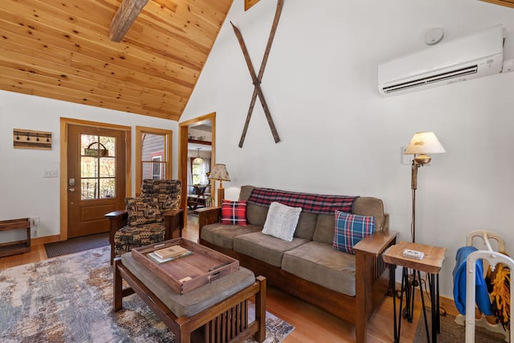 Charming Cottage So Close To Jxn Falls & Hiking! - Jackson, NH