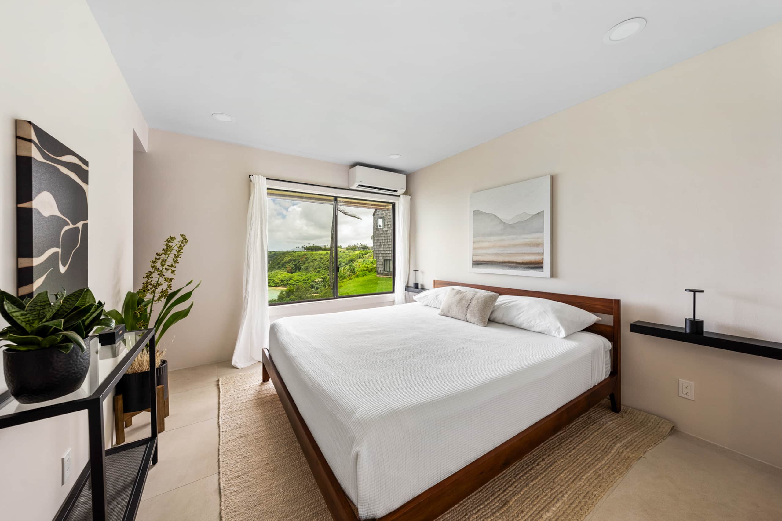 Ocean View Hideaway - Image 13
