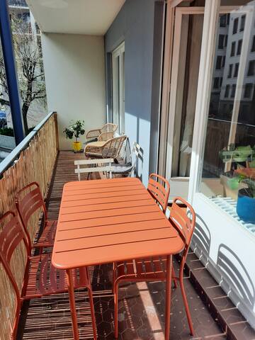 Guillaume Cityscape – ask for discount gallery image 5