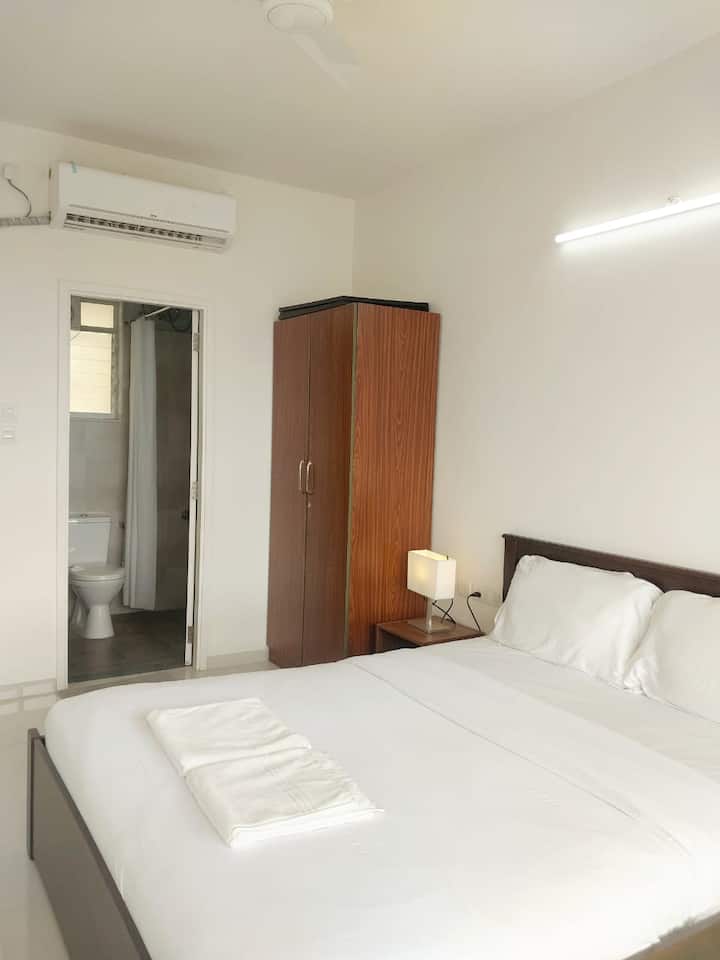 غرفة النوم 2