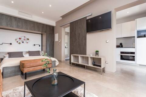 Successful Airbnb property: Modern Chic Retreat - Just Minutes from the Beach in Grad Hvar