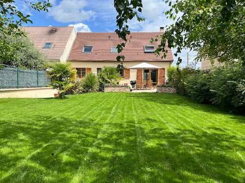 Beautiful cozy 142 m2 house ideal for 2 families