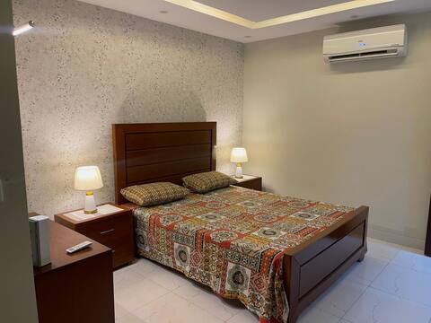 1 Bed - Central Location Bahria Town