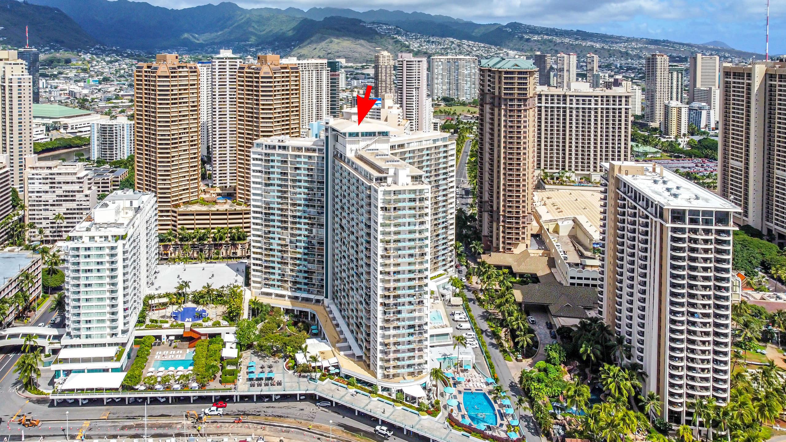 Condo in Honolulu · ★4.88 · 2 bedrooms · 4 beds · 2 private baths - Image 82