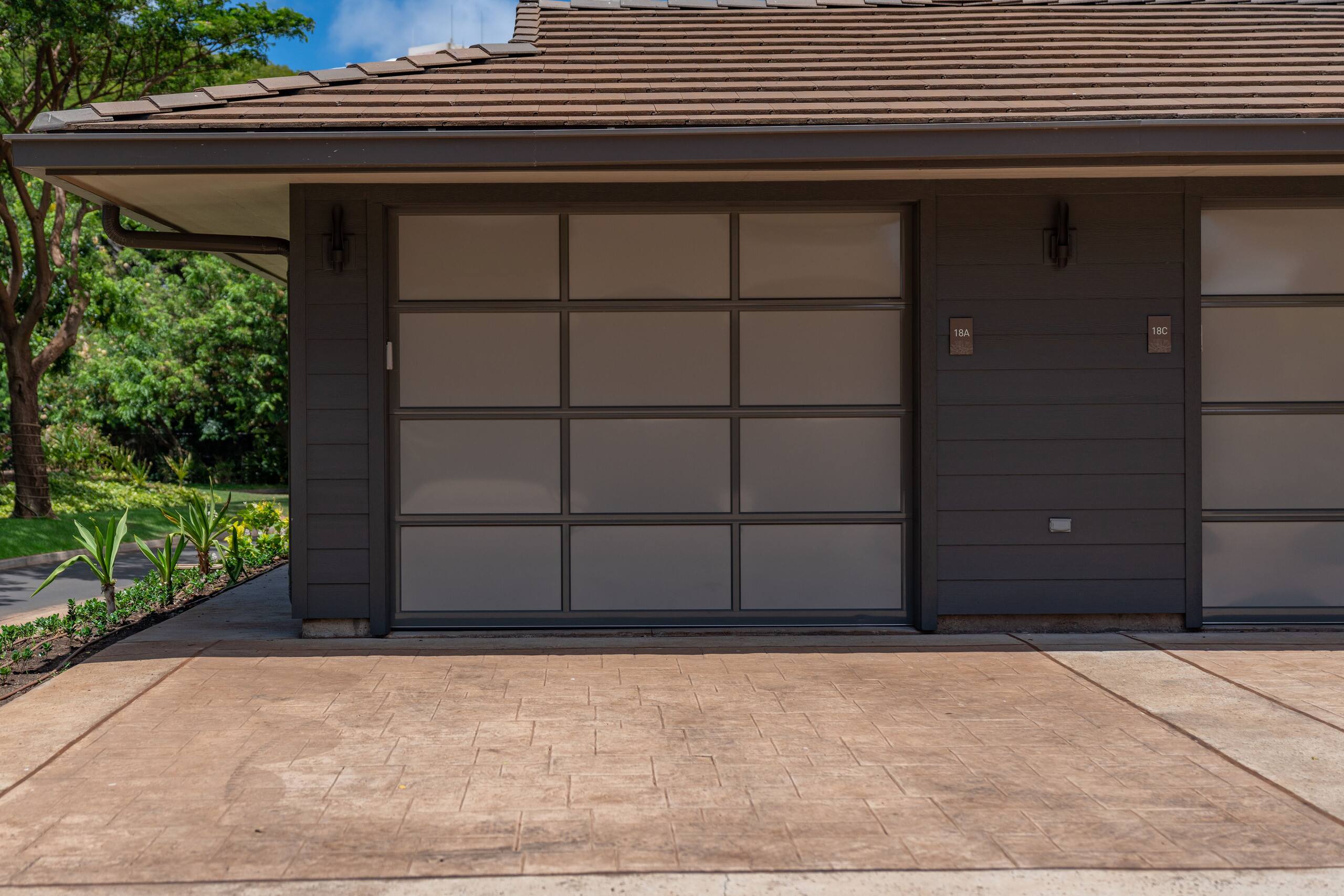 Condo in Lahaina · ★4.96 · 3 bedrooms · 4 beds · 3 baths - Image 51