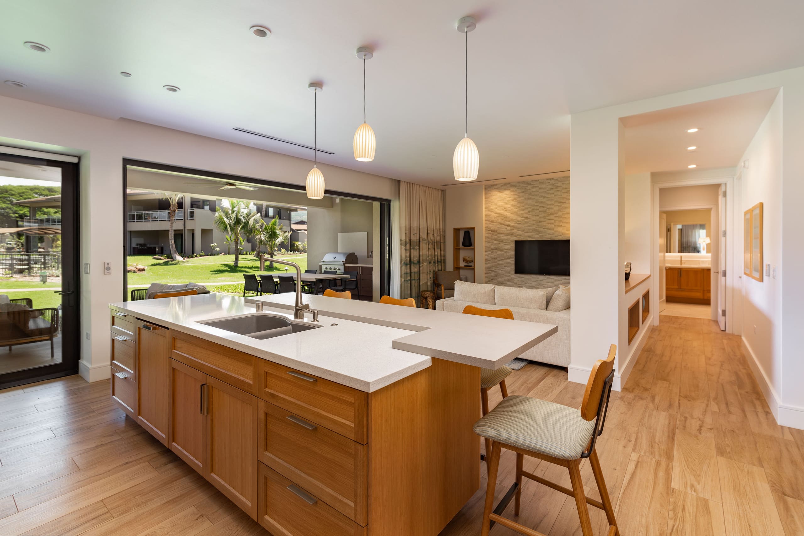 Condo in Lahaina · ★4.96 · 3 bedrooms · 4 beds · 3 baths - Image 69