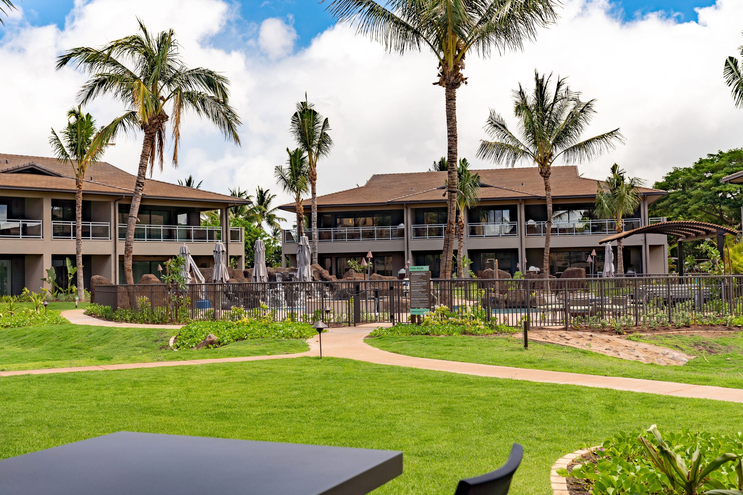 Condo in Lahaina · ★4.96 · 3 bedrooms · 4 beds · 3 baths - Image 65